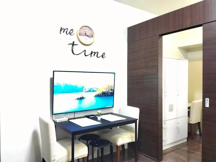 New Makati 1Br Resort View Above Air Mall 50-Inch Smart Tv Manila Philippines