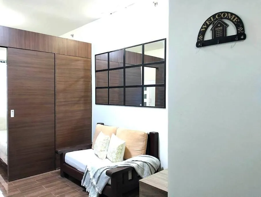 Apartment New Makati 1Br Resort View Above Air Mall 50-Inch Smart Tv Manila