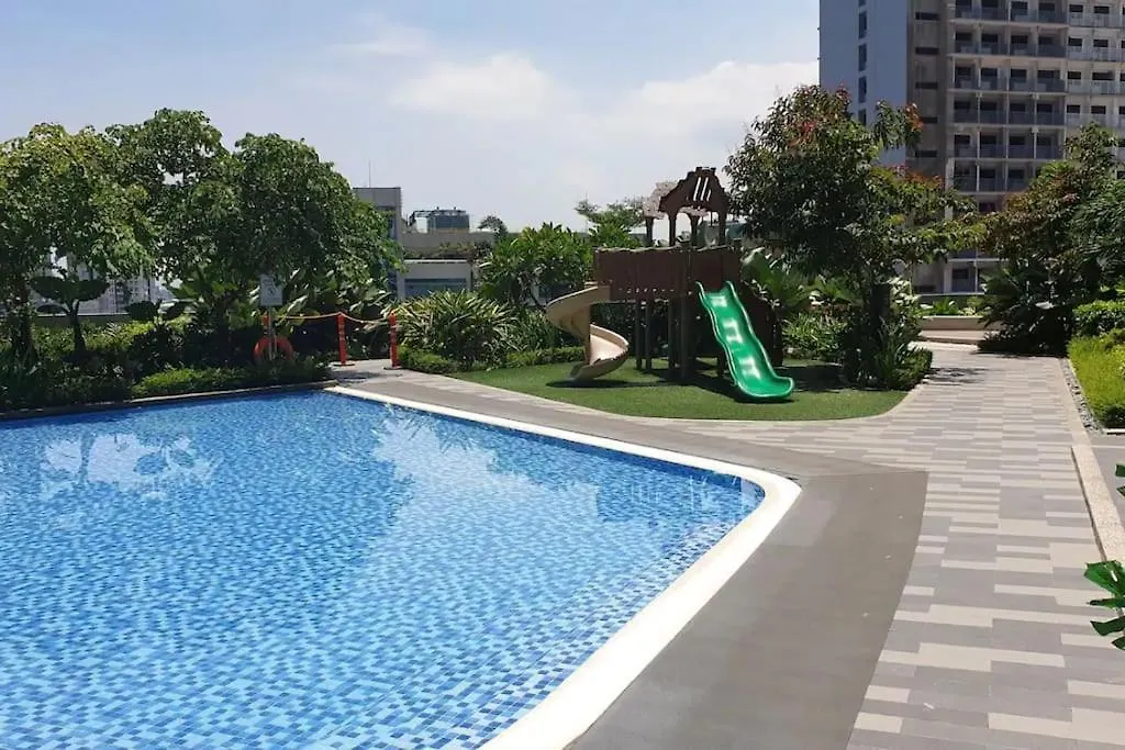 New Makati 1Br Resort View Above Air Mall 50-Inch Smart Tv Manila Philippines