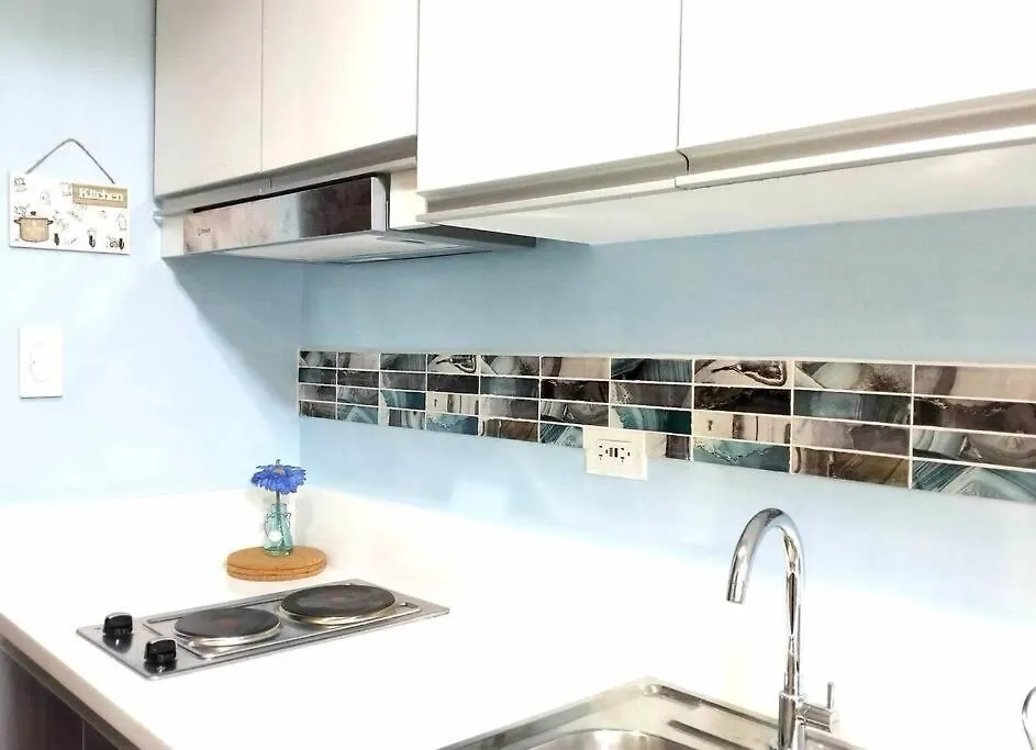 New Makati 1Br Resort View Above Air Mall 50-Inch Smart Tv Manila Apartment