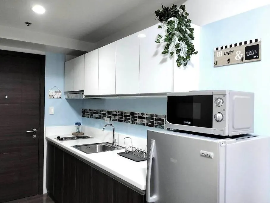 New Makati 1Br Resort View Above Air Mall 50-Inch Smart Tv Manila