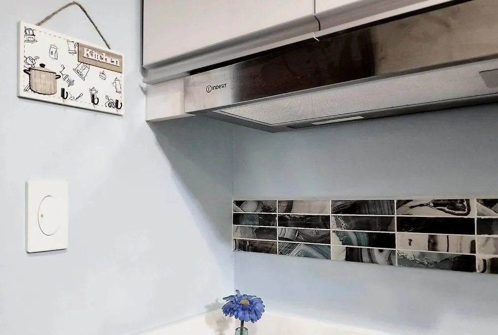 New Makati 1Br Resort View Above Air Mall 50-Inch Smart Tv Manila