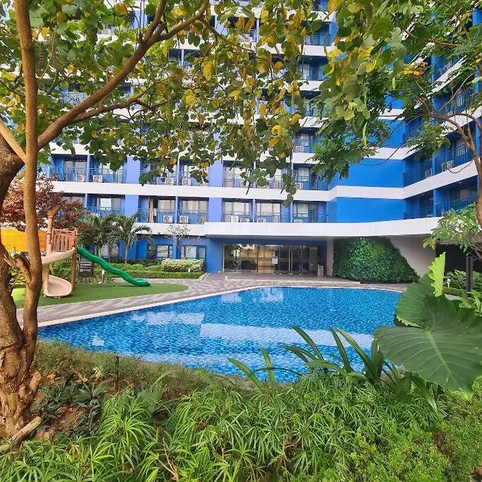 New Makati 1Br Resort View Above Air Mall 50-Inch Smart Tv Manila
