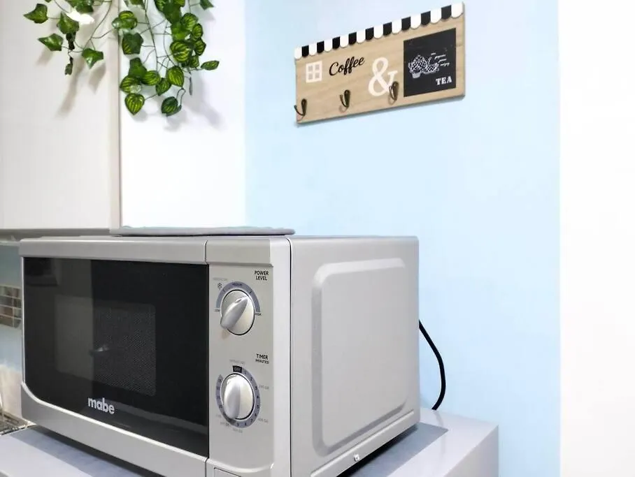 New Makati 1Br Resort View Above Air Mall 50-Inch Smart Tv Manila